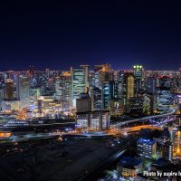 梅田スカイビル・空中庭園展望台から見渡すうめきた二期夜景